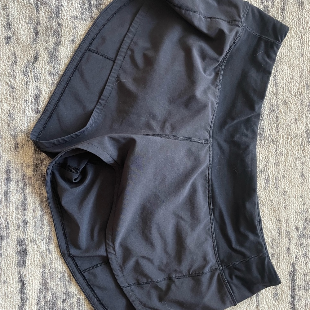 LuluLemon Speed Shorts Size 6